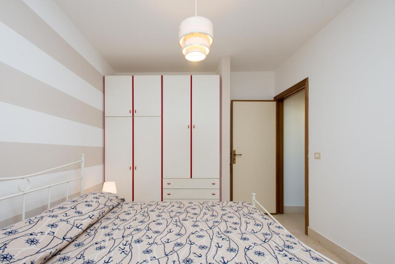 Beach Studios Con Accesso Diretto Alla Spiaggia Torre Pali Exterior photo